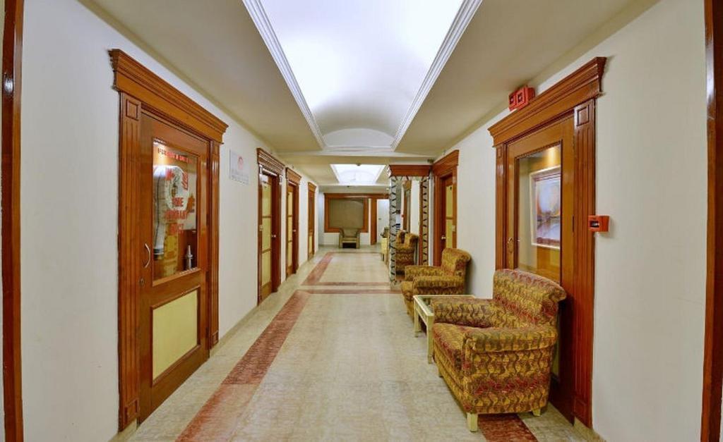 Hotel Park Grand Чандігарх Екстер'єр фото